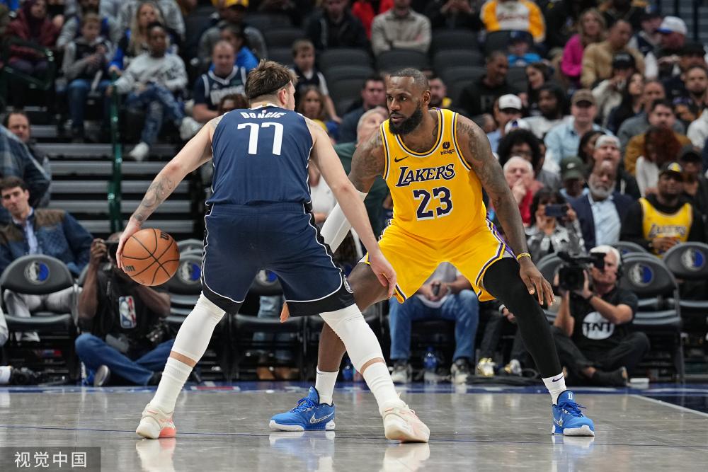 并配备了个 并配备了个