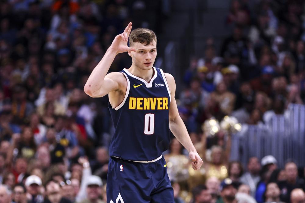 下的焦点 下的焦点