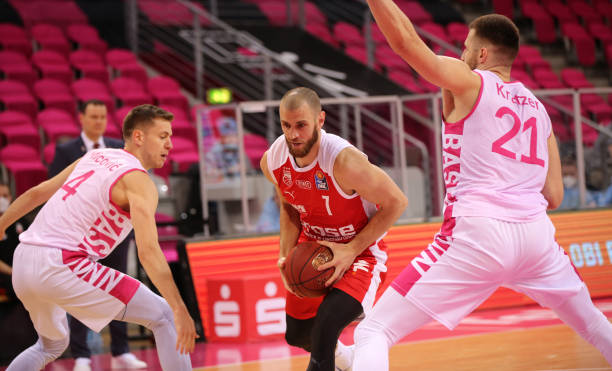 引了全球知 引了全球知